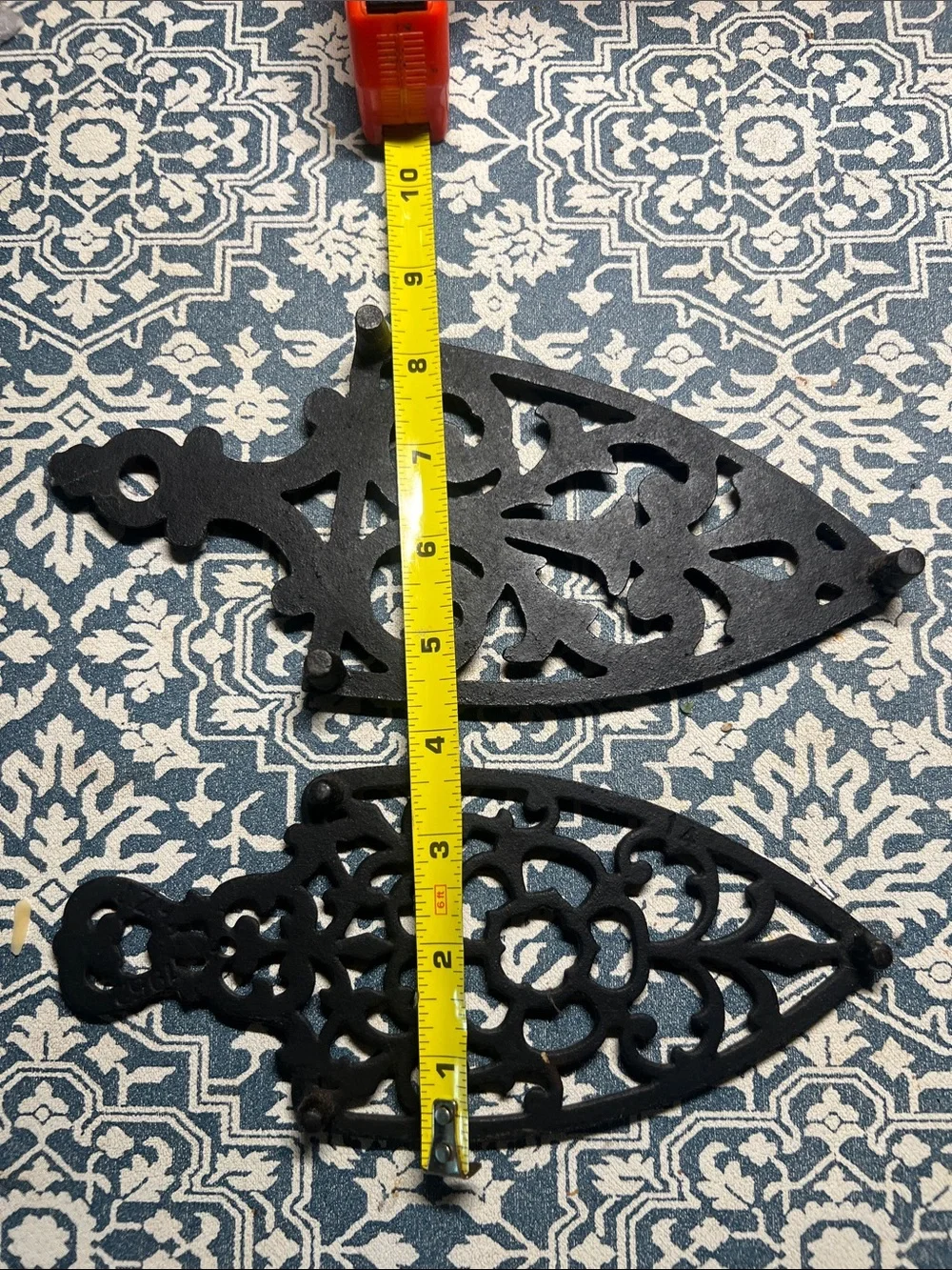 Black Vintage Cast Iron Decorative Wall Trivet - Ornate Scroll Design